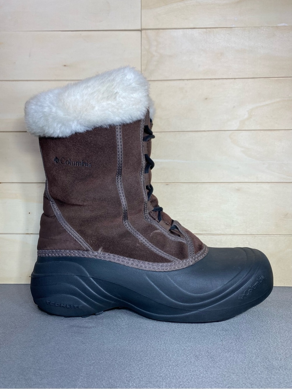 Columbia Sierra Snow Cat Boots Women's Size 8 Shoes Brown Black Suede Insulated